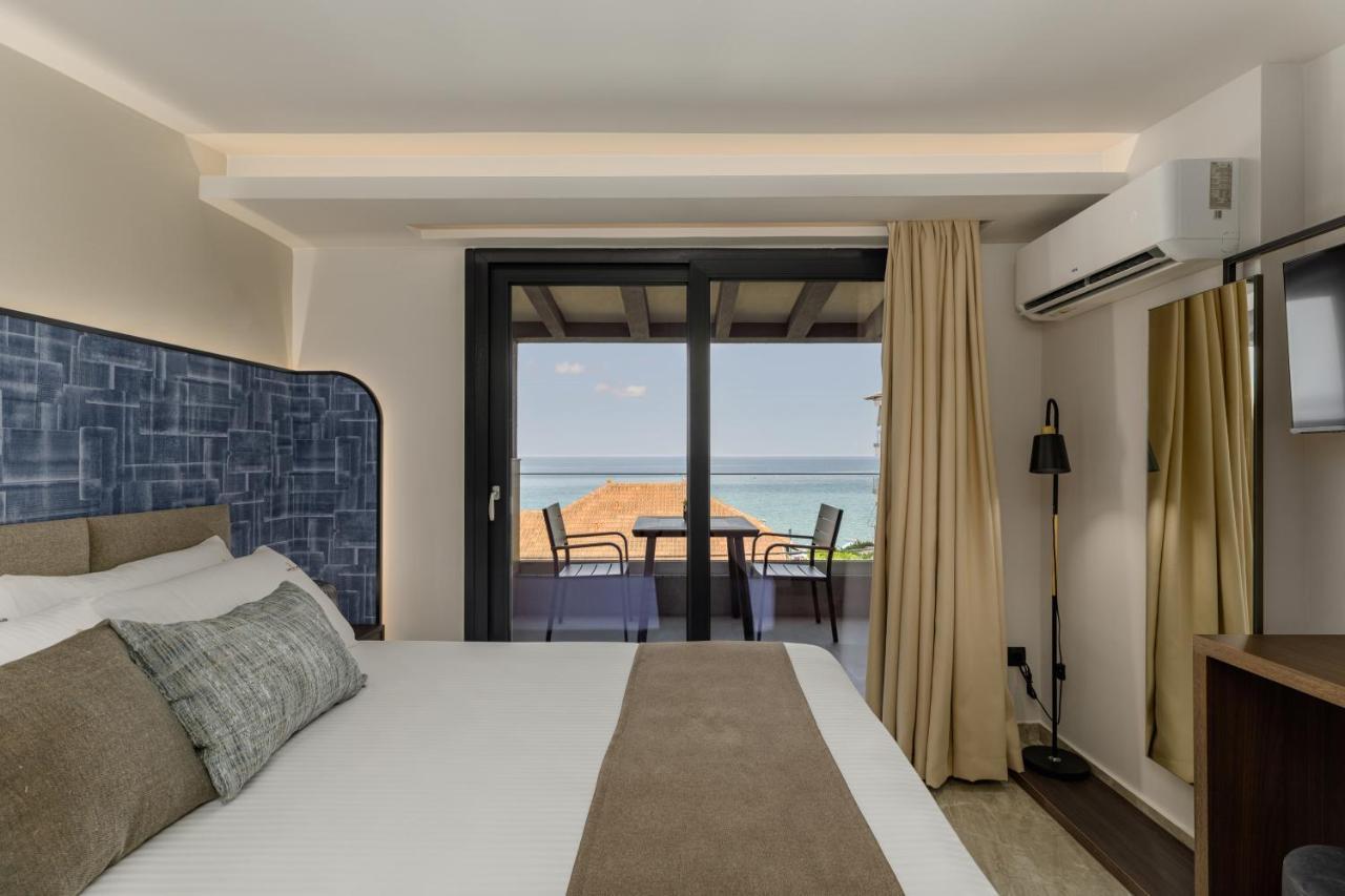 Costa De Luxe Suites Лептокария Екстериор снимка