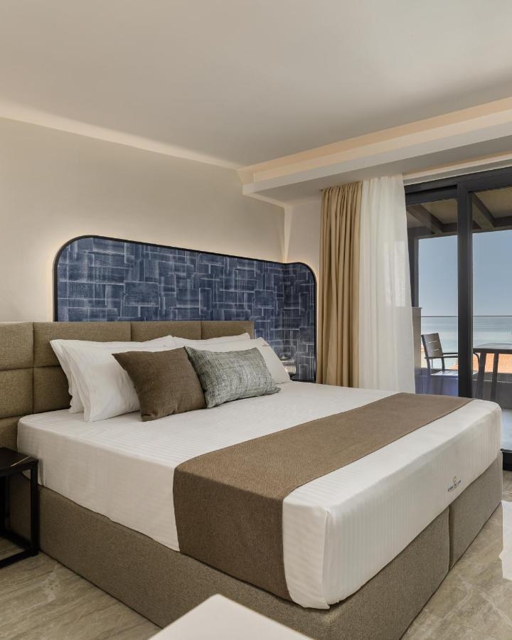 Costa De Luxe Suites Лептокария Екстериор снимка