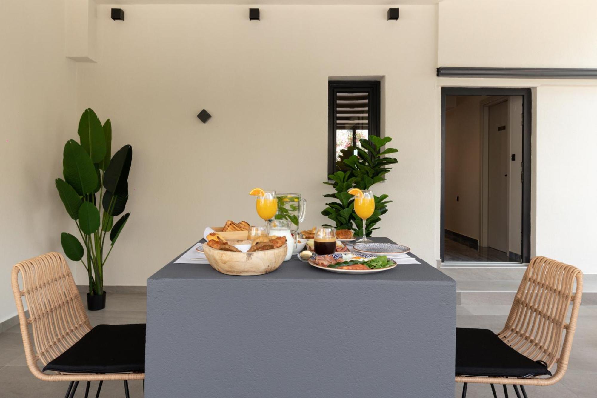 Costa De Luxe Suites Лептокария Екстериор снимка